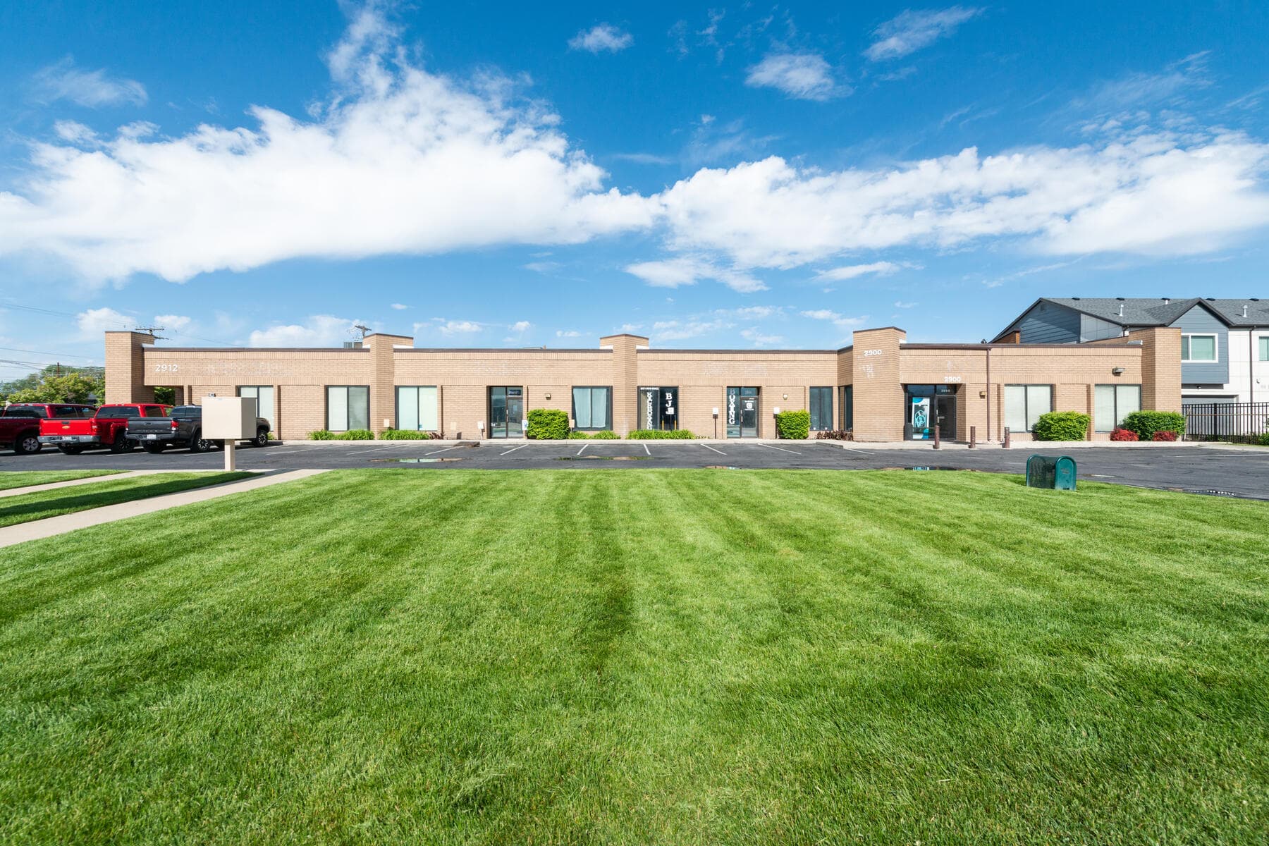 Flex/Retail Space: 2904 S West Temple