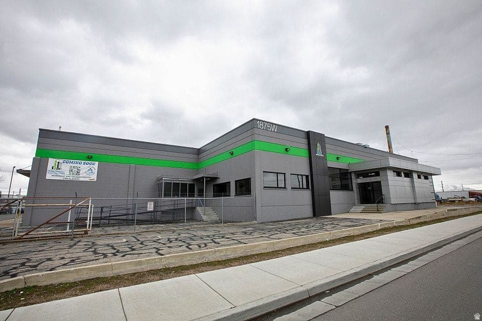 Warehouse with Fenced Yard for Sale: 1875 W 1500 S, Salt Lake City