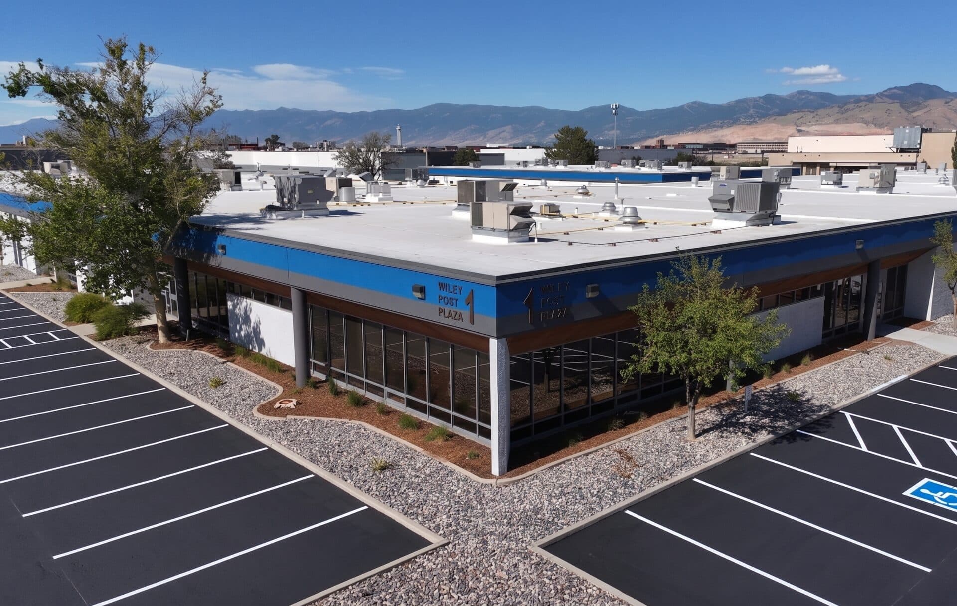 Airport Business Center: Suite 125