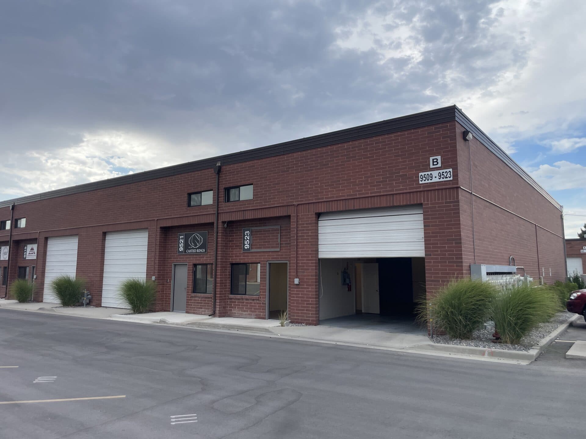 Sandy Industrial Park: Unit 9523 | Flex